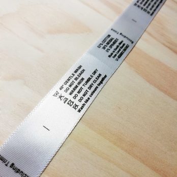 Printed Satin Labels on roll (100 labels)